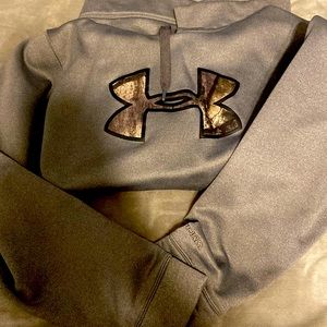 Grey and camouflage men’s hoodie size xl